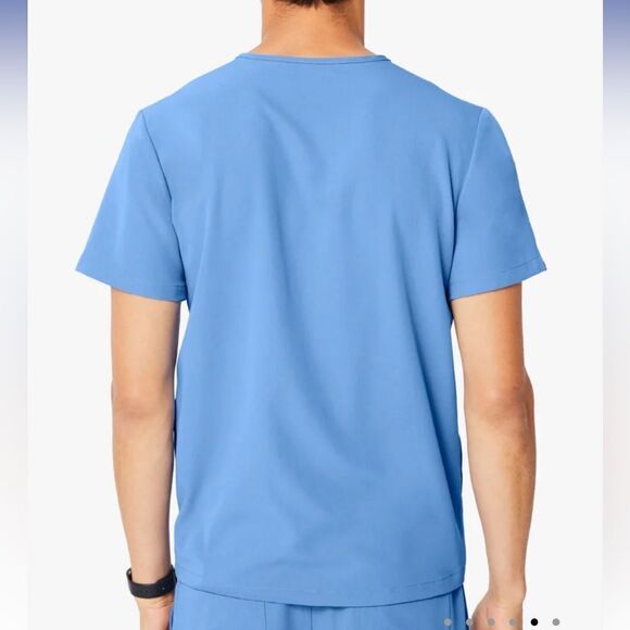 FIGS Chisec™ Three-Pocket Scrub Top NWT S Ceil Blue - Picture 5 of 8